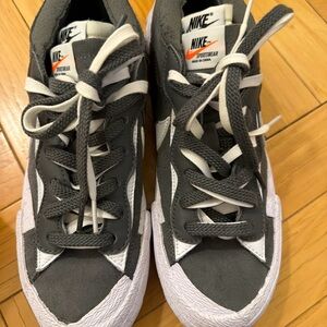 Blazer low x Sacai Nikes Grey & White size 6